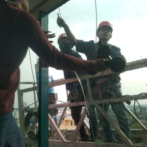 Jasa Ganti Kaca Gedung